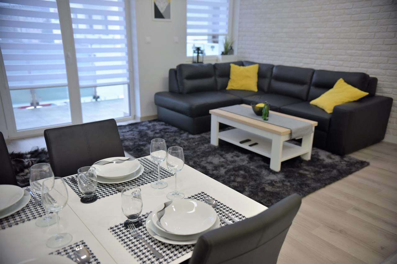 Apartamenty Platan Opieszyn 2 Września Eksteriør billede
